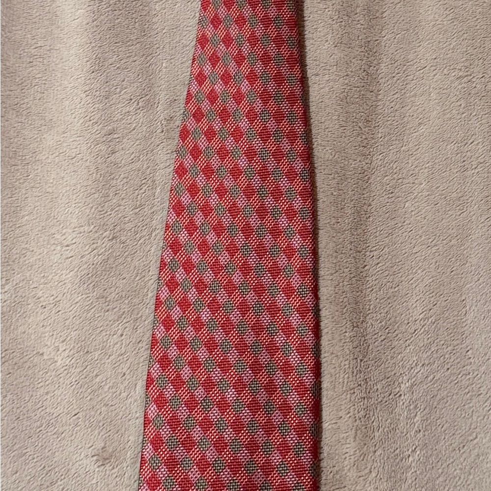 Armani Collezioni Red and Gray Patterned Tie